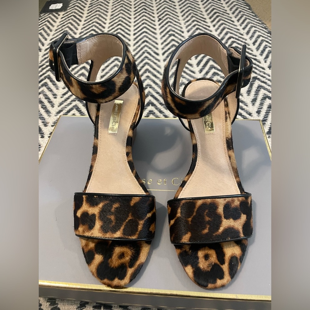 Leopard wedge